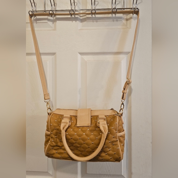 MG Collection EUC Tan Heart Embroidered Crossbody Or Hand Bag - Picture 6 of 16